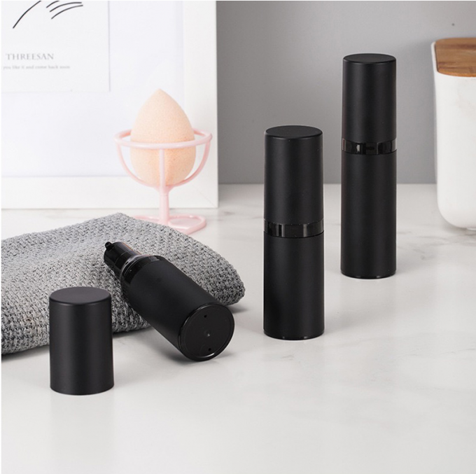 ODM वैक्यूम प्लास्टिक कॉस्मेटिक कंटेनर 50 Gm 4